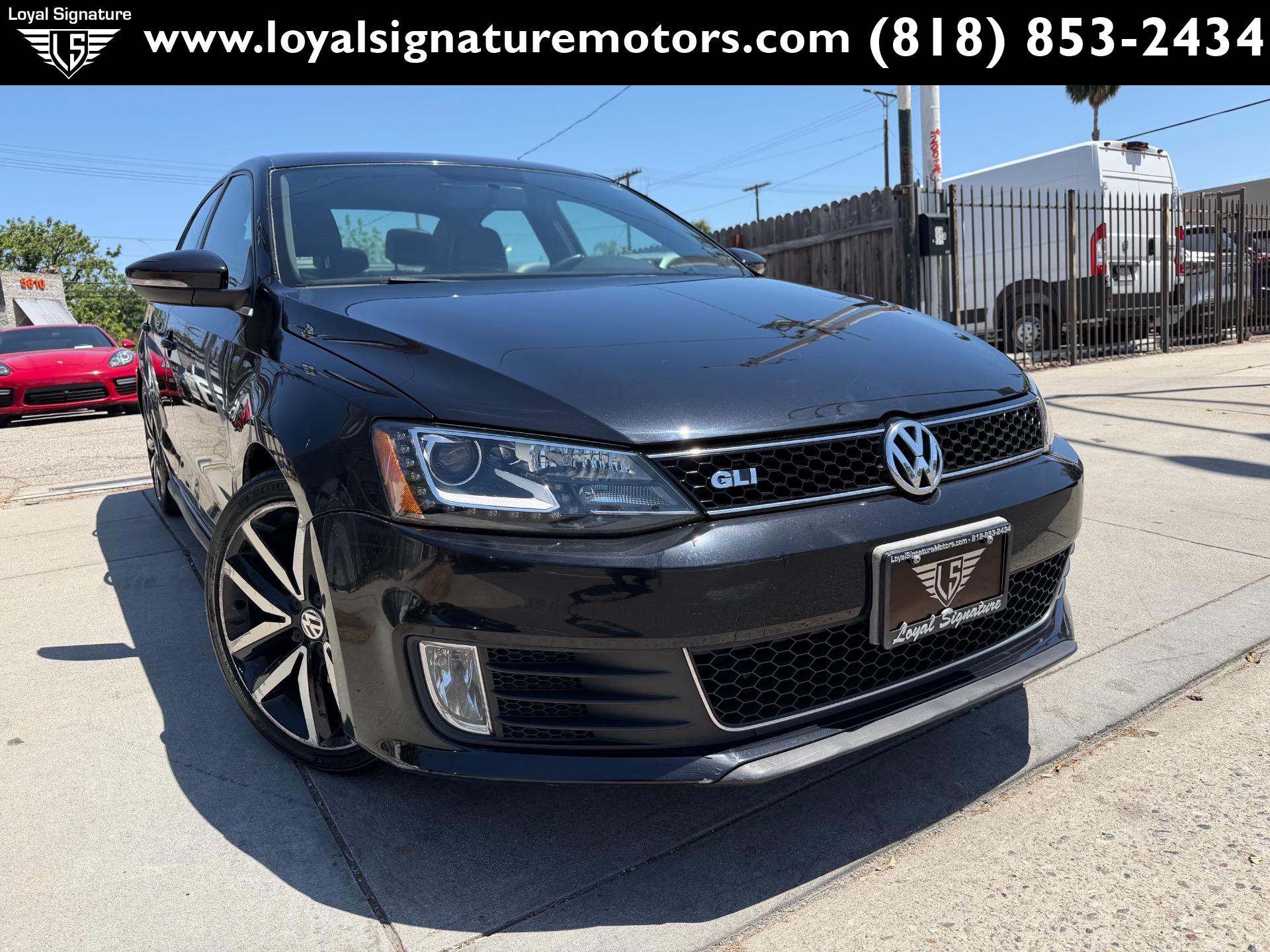 Deep Black Metallic 2013 Volkswagen Jetta GLI FWD Sedan Front-Wheel Drive 6-Speed Automatic