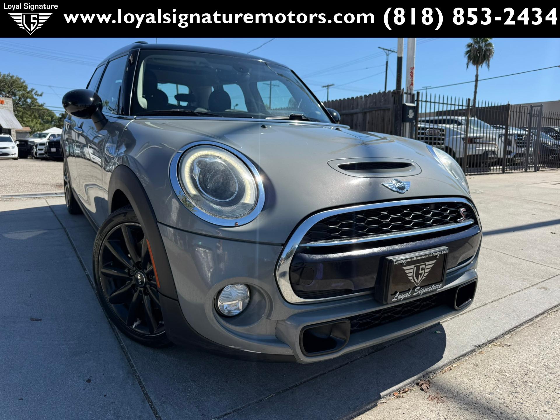 Gray 2016 MINI Cooper Hatchback Front-Wheel Drive 6-Speed Automatic