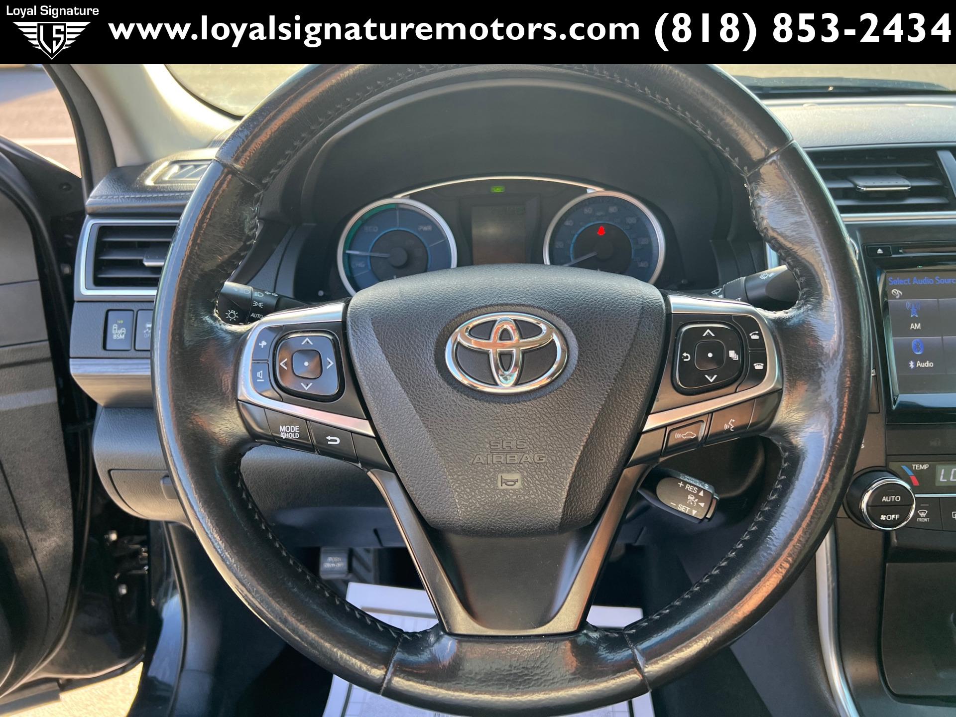 Used-2017-Toyota-Camry-Hybrid-XLE