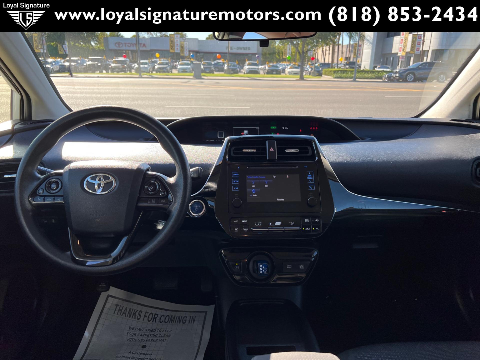 Used-2019-Toyota-Prius-LE