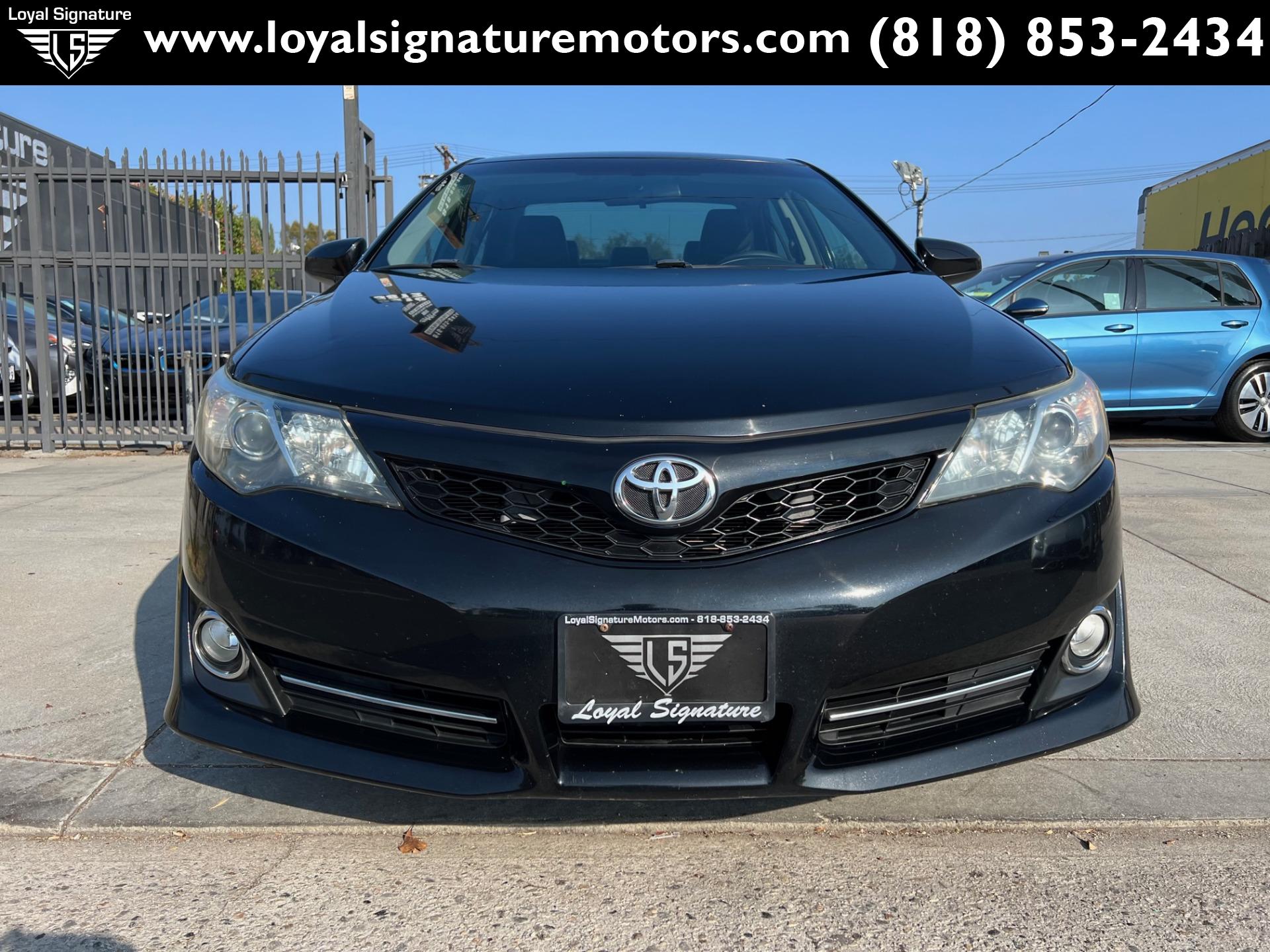 thumbnail image 2 of Front Bumper Cover & Grille Set For 2012-2014 Toyota Camry SE Sedan - Primed Black 2 of 6