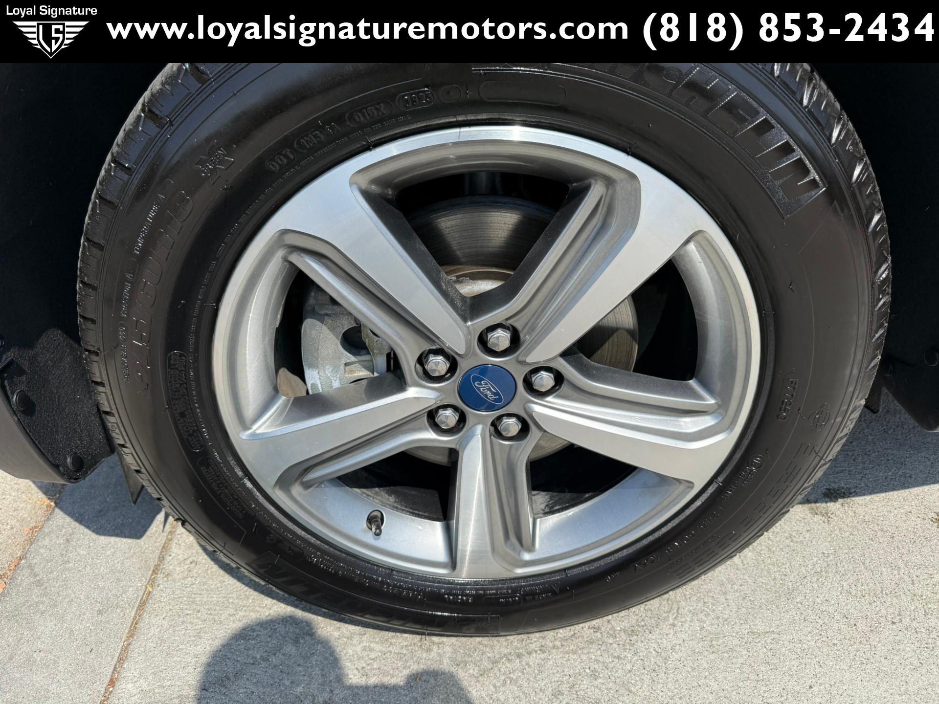 Used-2019-Ford-Edge-SEL