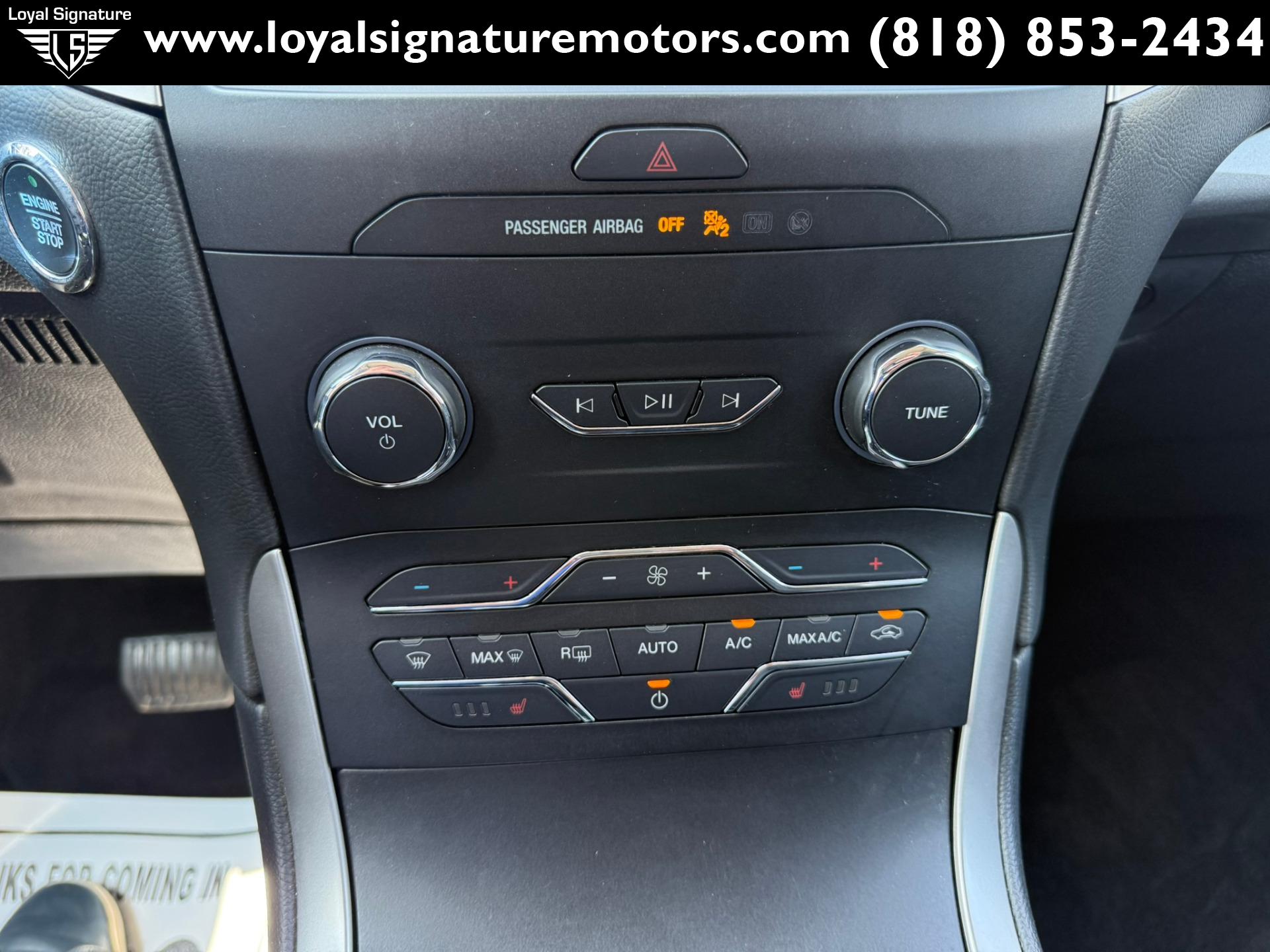 Used-2019-Ford-Edge-SEL