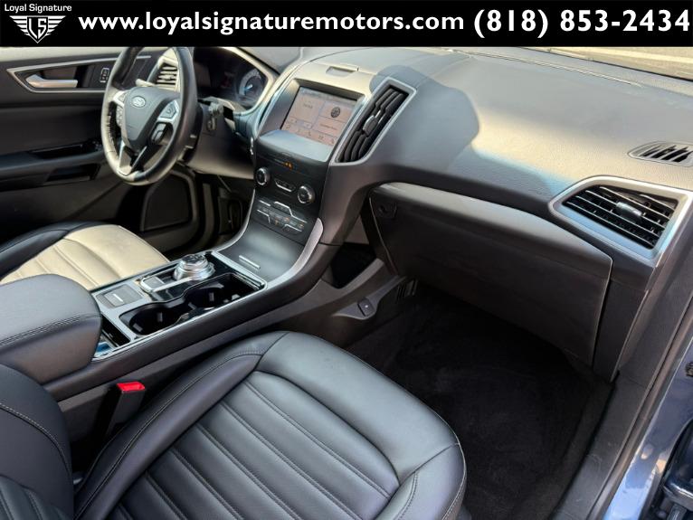 Used-2019-Ford-Edge-SEL