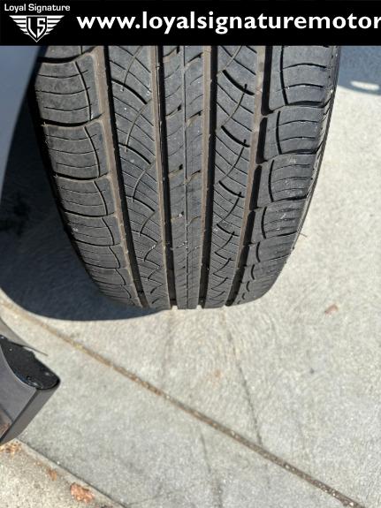 Used-2019-Ford-Edge-SEL