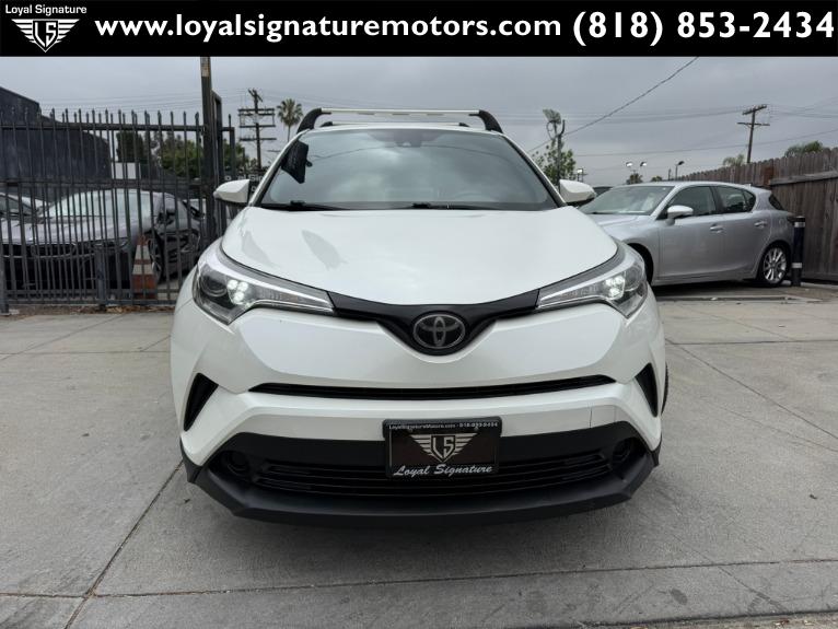 2019 Toyota C-HR XLE's photo