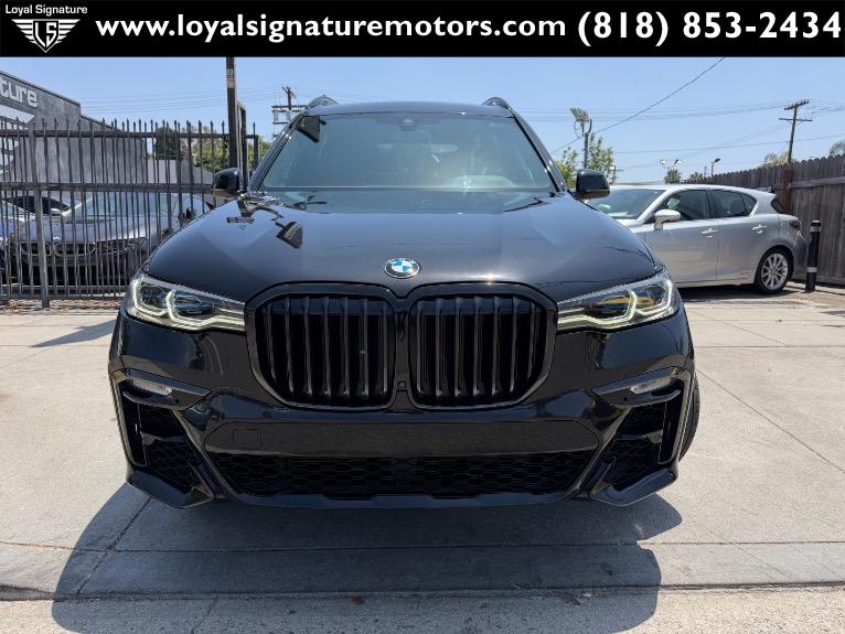 2021 BMW X7 M50i's photo